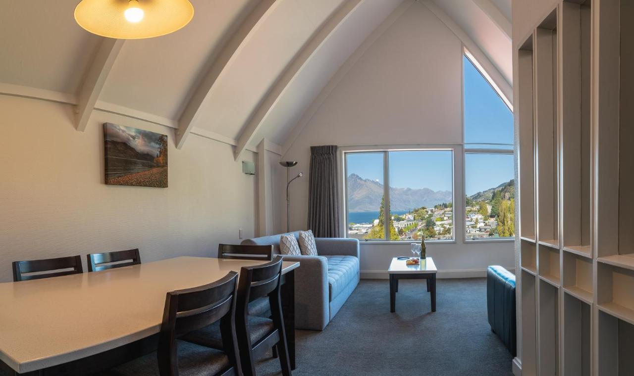 Turner Heights Townhouses Queenstown Bagian luar foto